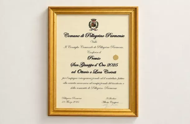 Il diploma del Premio San Giuseppe d'Oro 2025 conferito a Ottavio e Luca Corinti, appeso alla parete